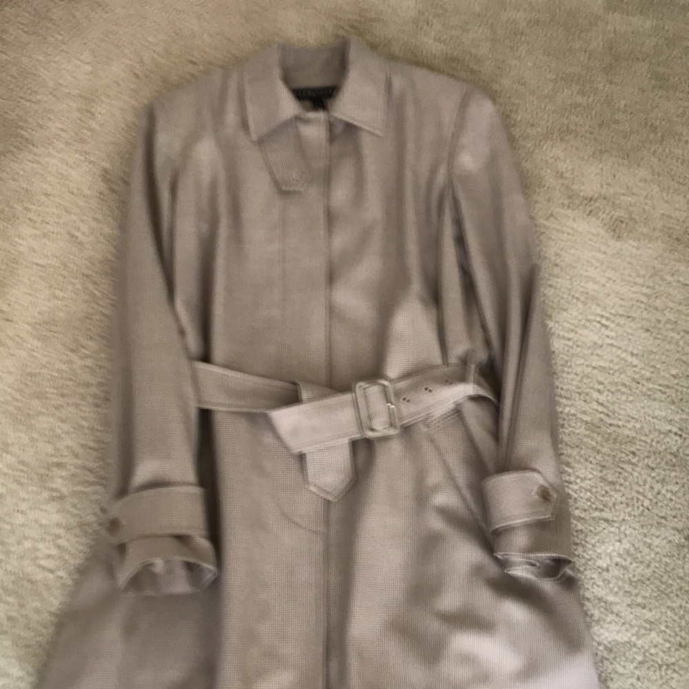Ralph Lauren Trenchcoat - Picture 2 of 11